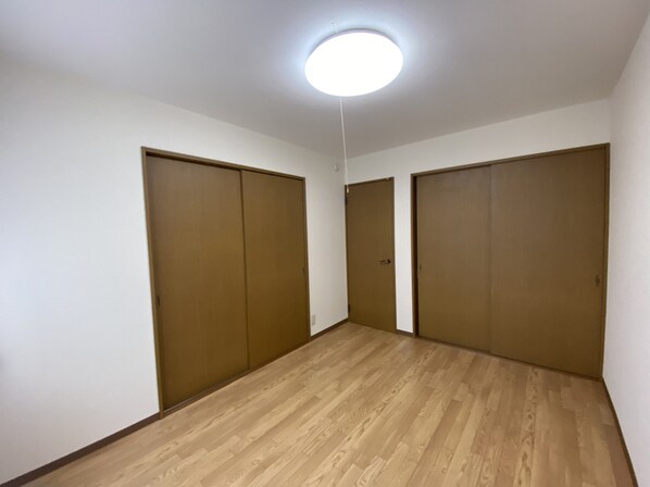 メゾン・ドールやかたB棟の物件内観写真